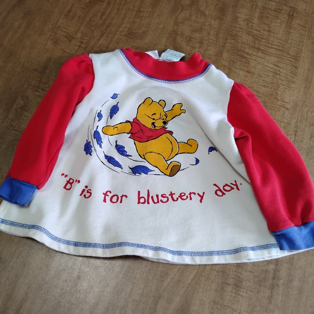 Vintage Disney Red & White Winnie the Pooh Long Sleeve Tee